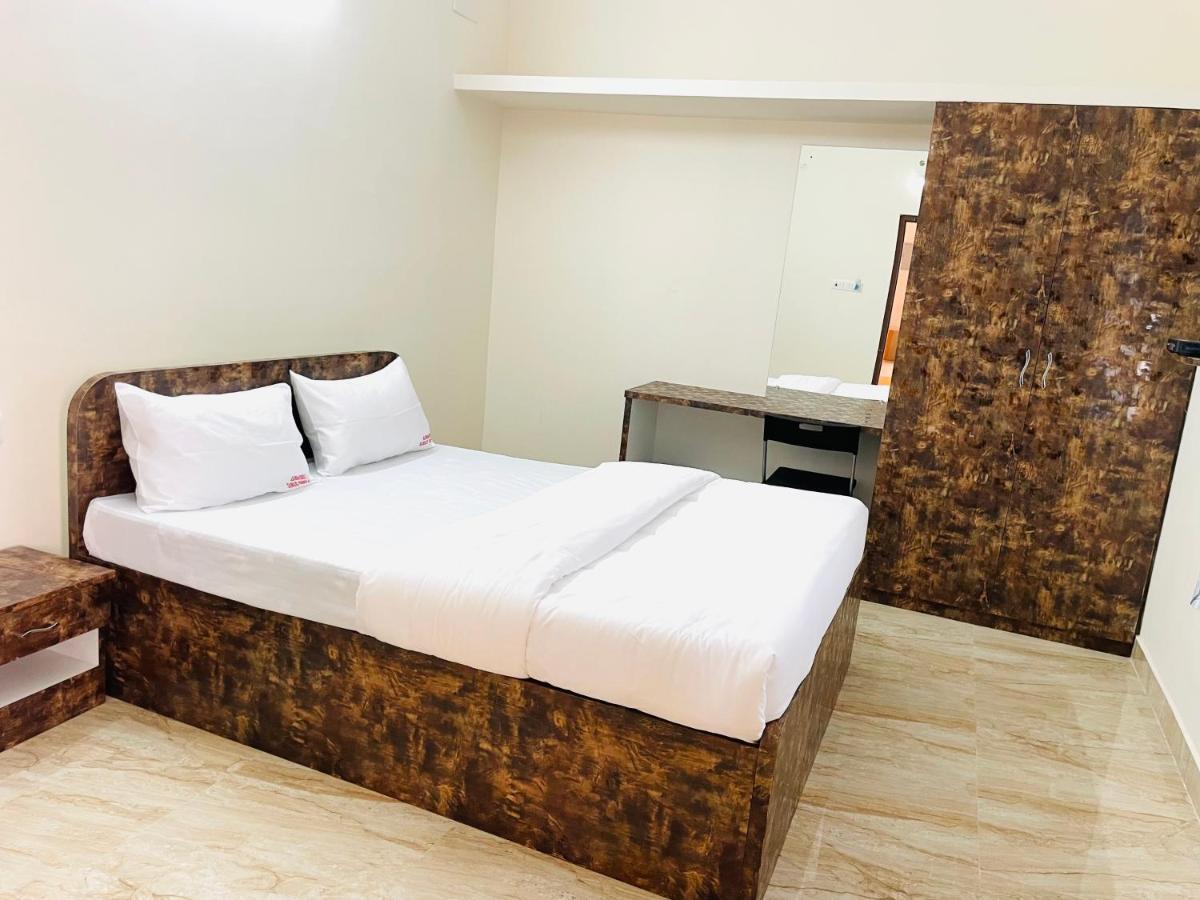 Lsr Service Apartments Tirupati Exterior photo